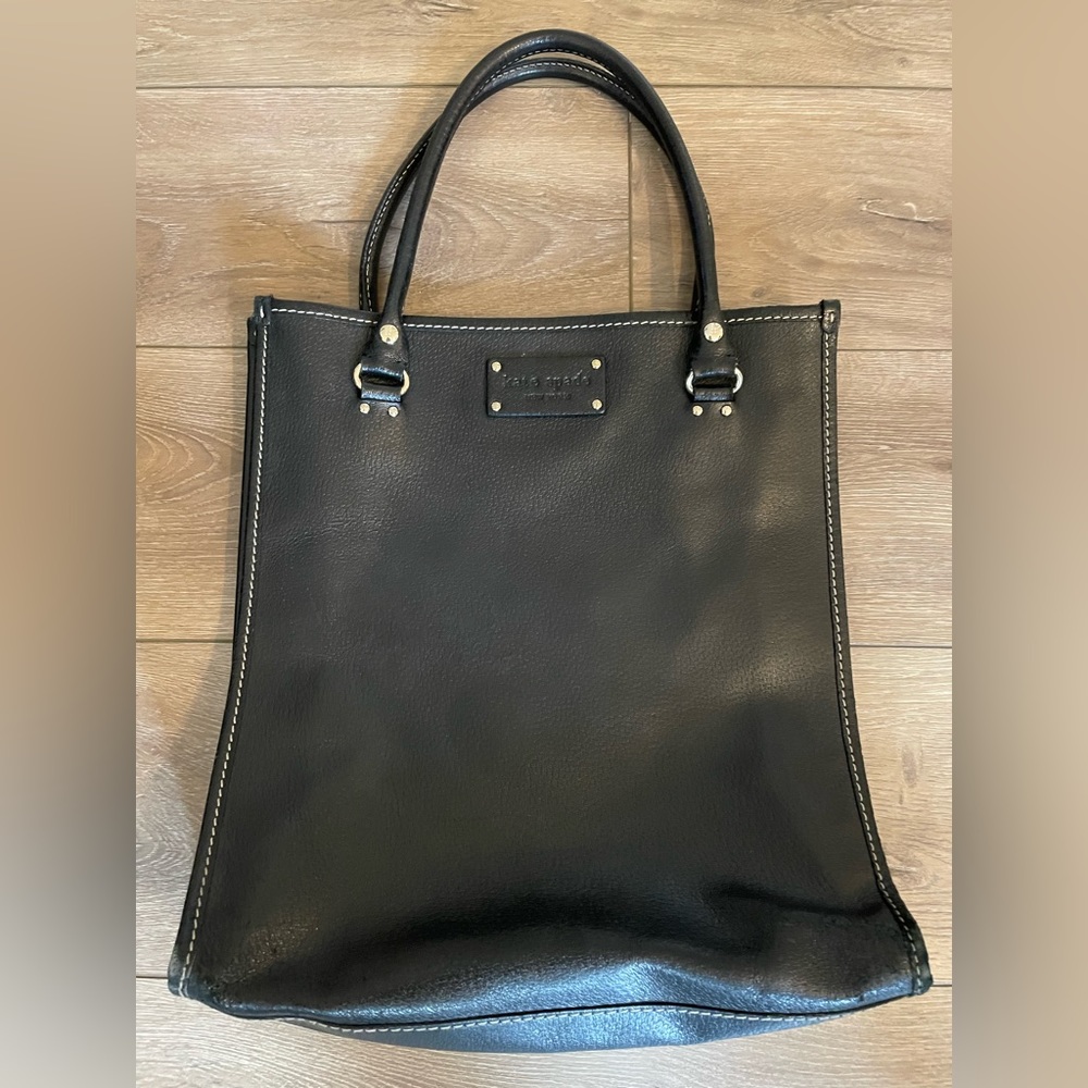 Kate Spade Black Leather Tote ✨HOST PICK✨
